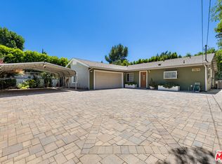 20628 Clark St, Woodland Hills, CA 91367