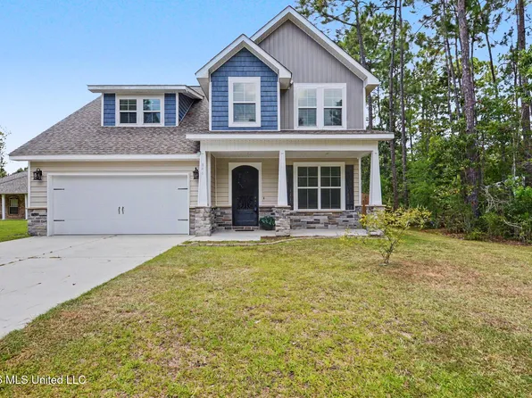 846 Amoka Pl, Diamondhead, MS 39525