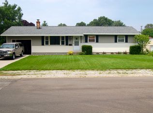 2066 Reneer Ave, Muskegon, MI 49441