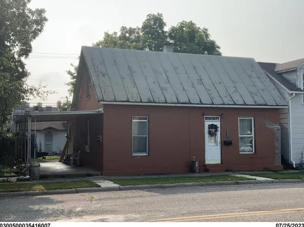 302 N Church St, New Carlisle, OH 45344