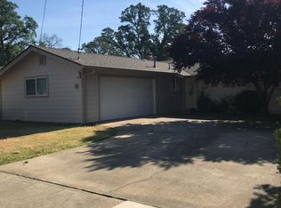 2883 Robert Ct, Redding, CA 96002