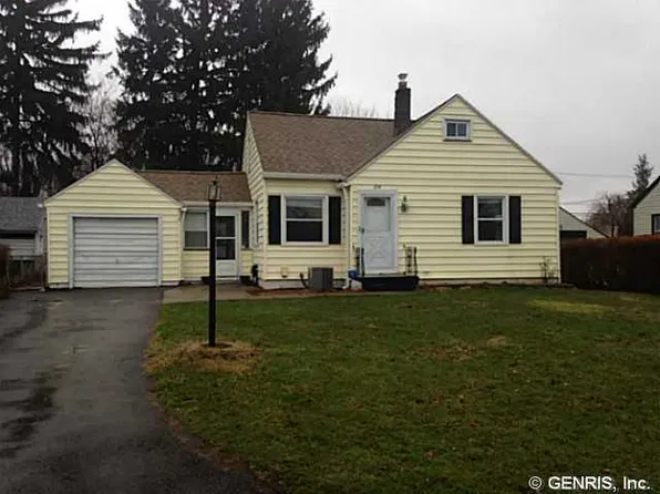 214 Heberle Rd, Rochester, NY 14609