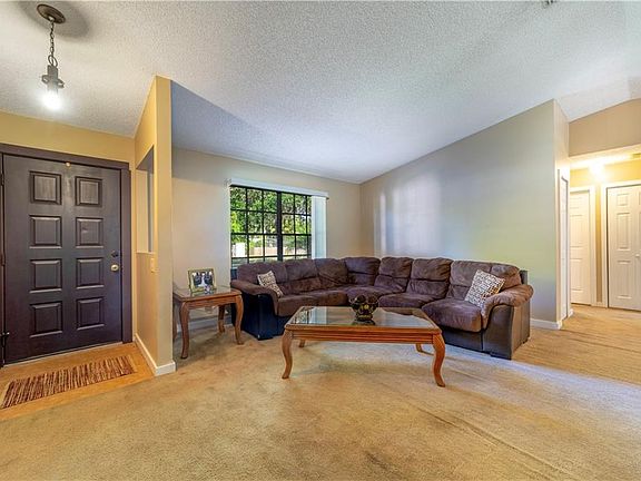 5th image of 1278 Bladon Ave
