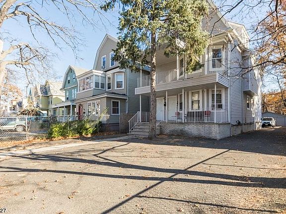 2nd image of 256 S Clinton St #1