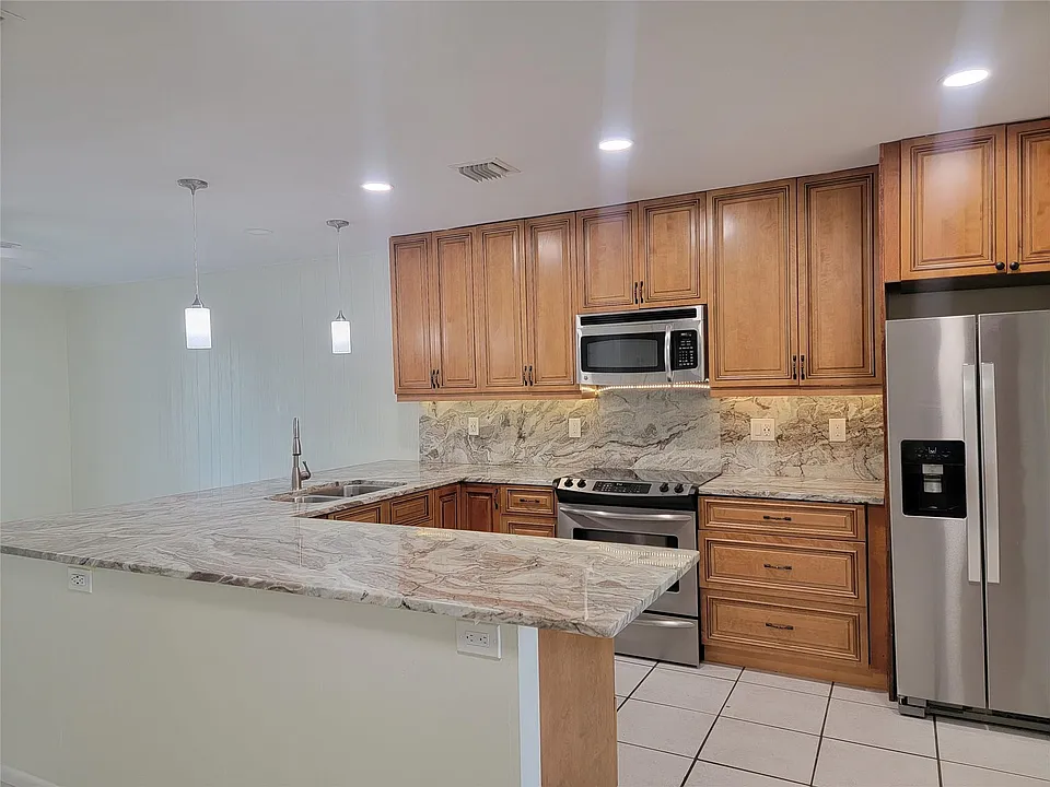 1601 SW 1st Ter #1