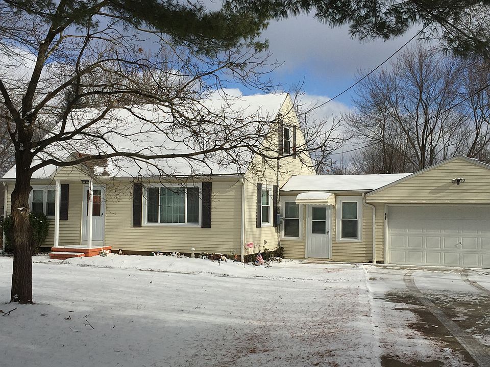 1st image of 457 Lakewood Ave