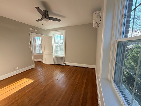 2nd image of 4411 Cutshaw Ave APT 11