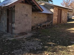 111 Spicer Loop S, Kerrville, TX 78028