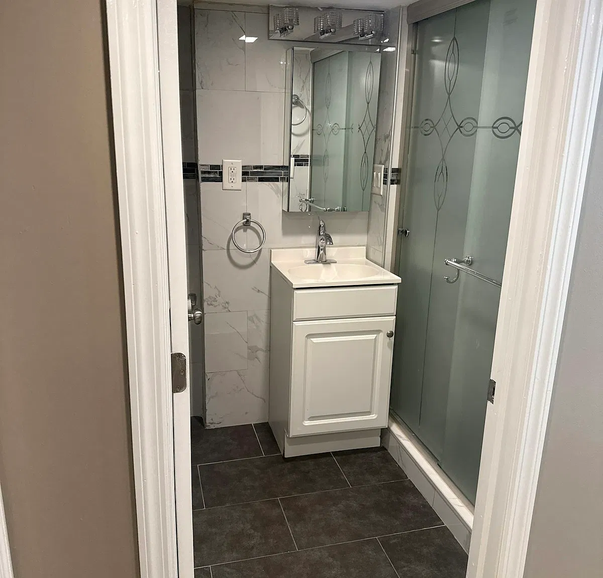 84 Belmount Avenue, Unit 1 — Photo 2