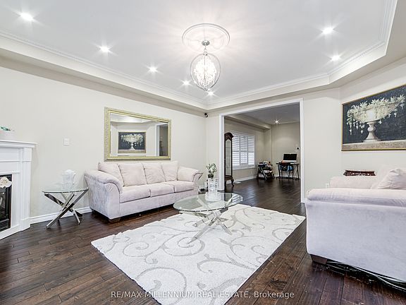 5th image of 87 Booker Dr