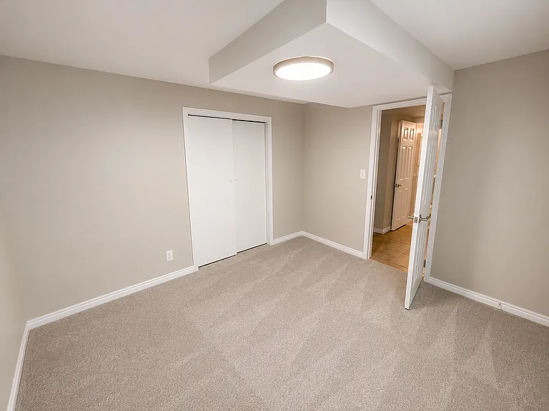 846 E Forest Park Ct — Photo 10