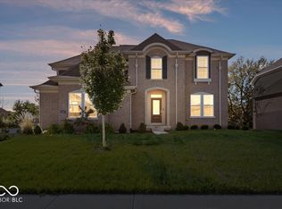 6037 Shallow Creek Ln, Indianapolis, IN 46237
