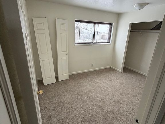 4th image of 1600 42nd St Unit 7