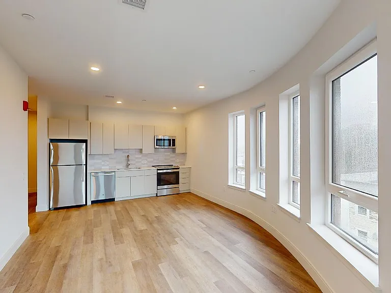 959 Dorchester Ave #406 — Photo 1