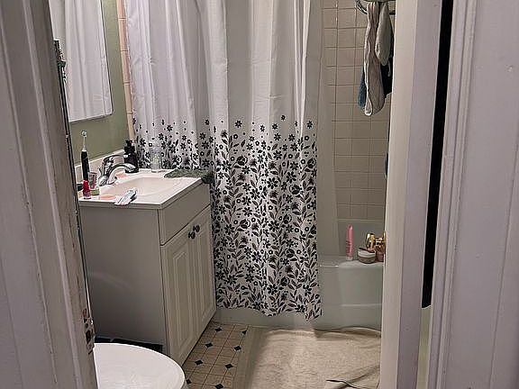 4th image of 10 Folsom Pl