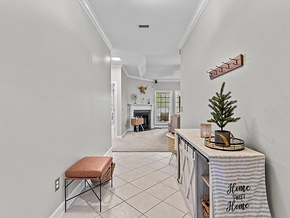5th image of 102 Riverwood Dr