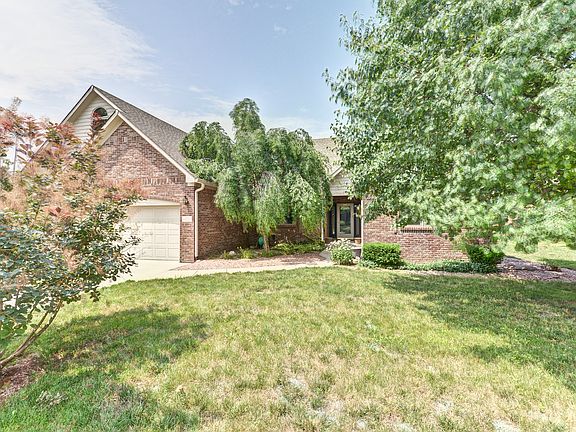 3rd image of 3854 Highland Park Dr