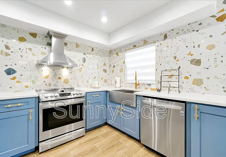 42 Nottingham Way #B — Photo 6