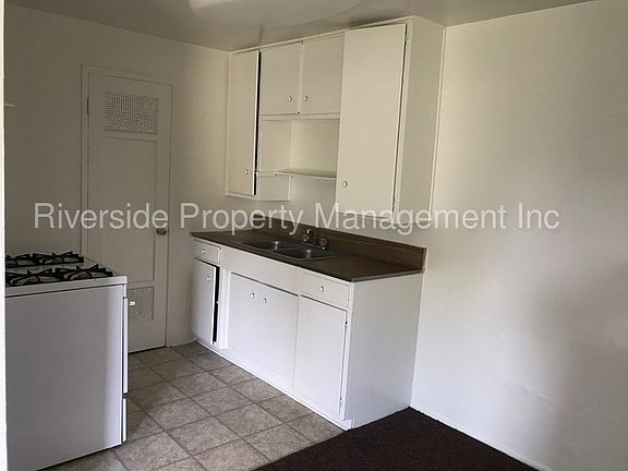 3rd image of 24895 Cactus Ave