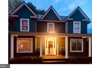 18 E Loudoun St, Round Hill, VA