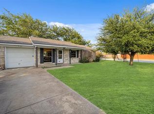 725 John Glenn Dr, Garland, TX 75040