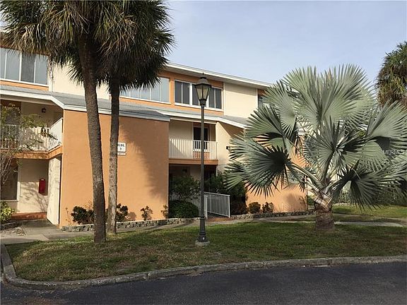 3rd image of 657 99th Ave N APT 103