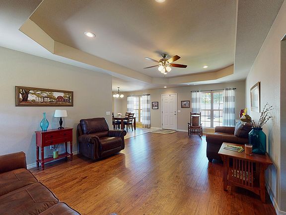 4th image of 31 Heathcoat Dr