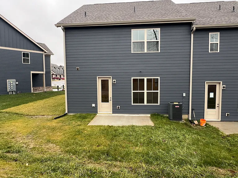 1412 Mountain Quail Cir #61 — Photo 3