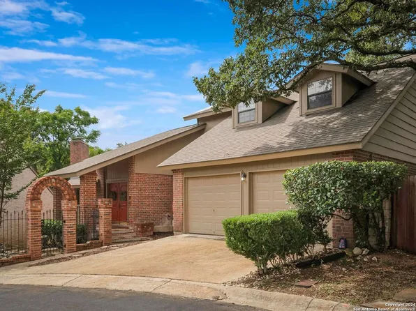 10903 Wellsprings Cir, San Antonio, TX 78230