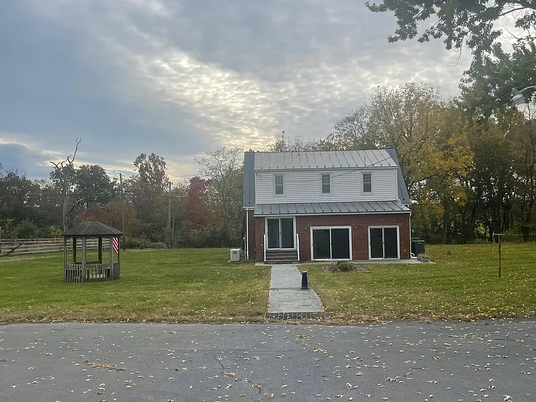 979 Jacob Burner Dr — Photo 19