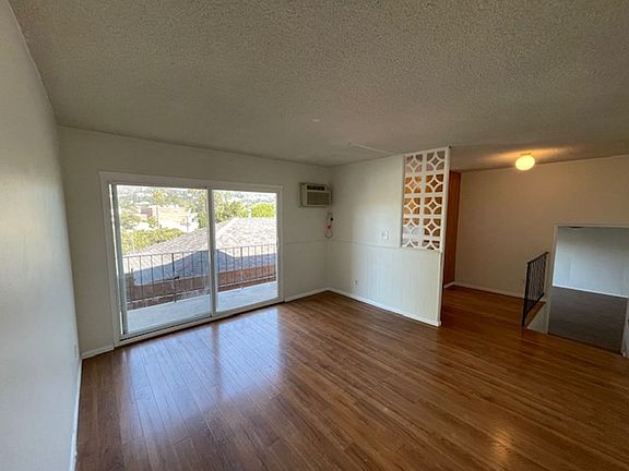 5th image of 3824 Evans St APT 3