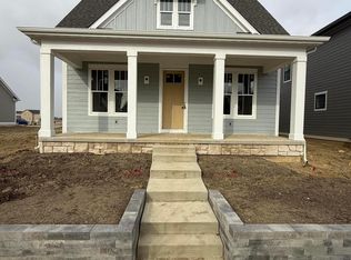 5123 W Maple Dr, Lewis Center, OH
