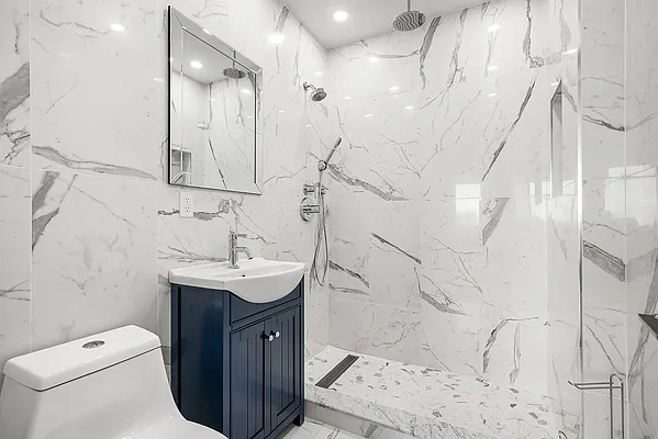 Rented by Warburg | media 2