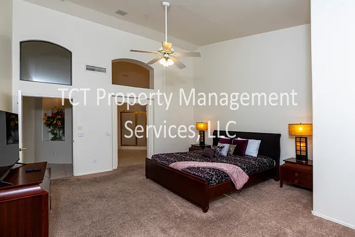 9729 E Celtic Dr — Photo 7