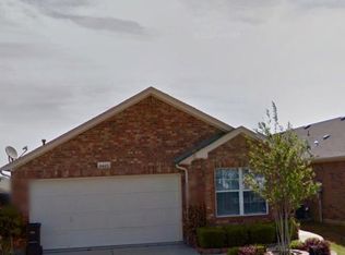 6420 Regina Dr, Fort Worth, TX 76131
