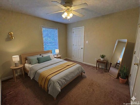 4th image of 3469 S Oaklawn Cir