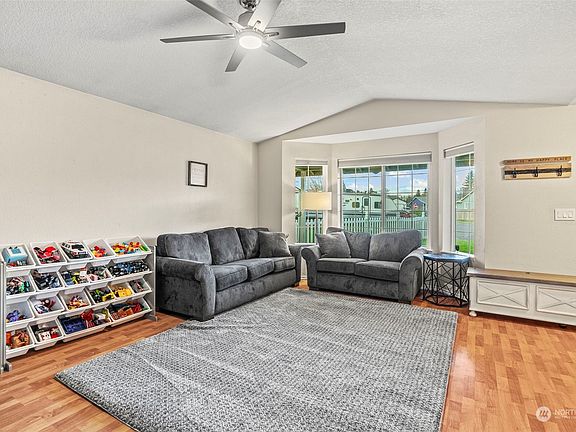 5th image of 118 Indigo Court