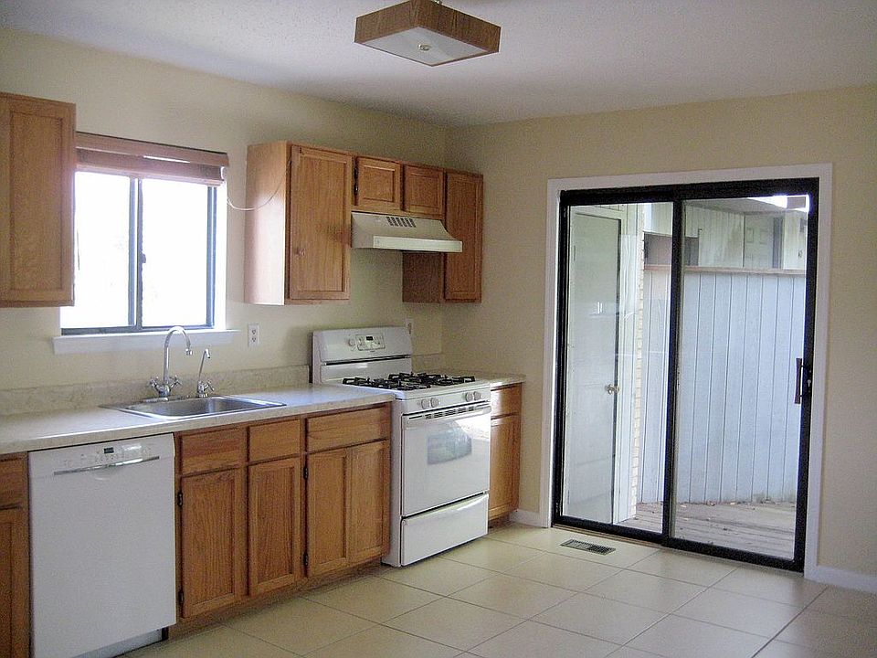 Kitchen - new tile 