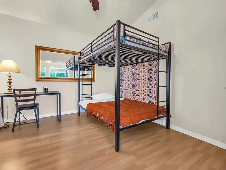 5203 E Wallace Ave — Photo 6