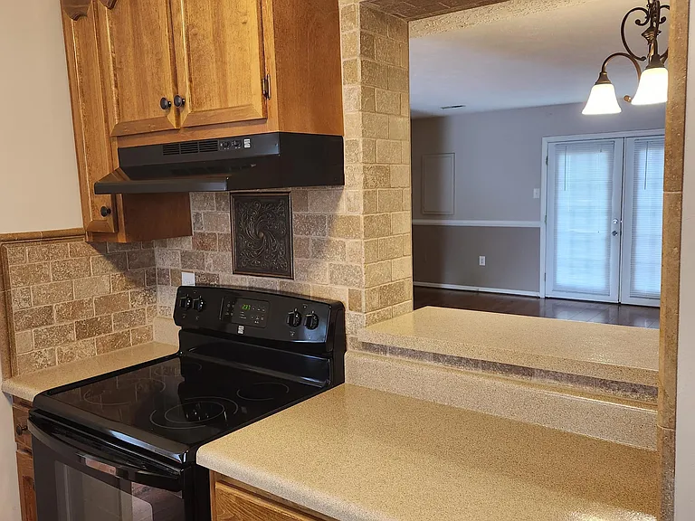 1323 Wood Rd — Photo 5