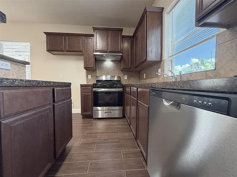 12543 S Ashford Villa Ln — Photo 9