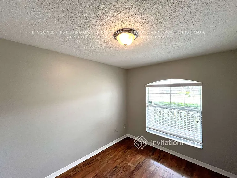 1080 SW McCoy Ave — Photo 10