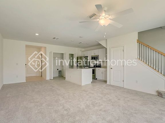 4th image of 1921 E Landings Way