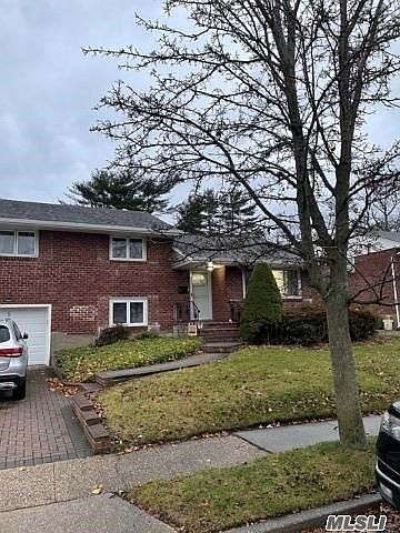 1st image of 5 Sherwood Dr