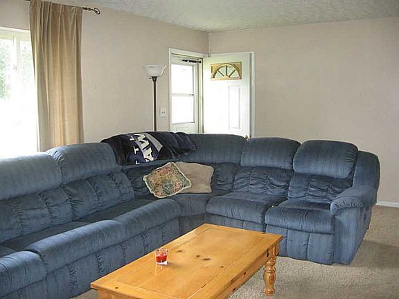 4th image of 6021 Imperial Hills Dr