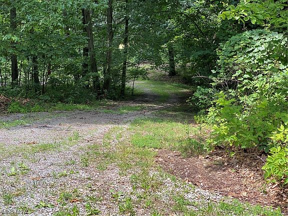 2nd image of 20892 Sixteen School Rd