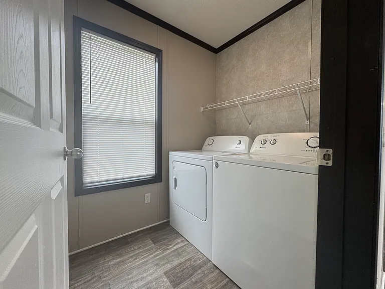 Brookside Manor — Photo 18