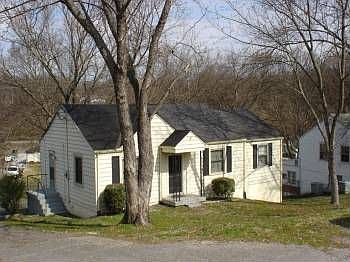 1st image of 61 Valeria St