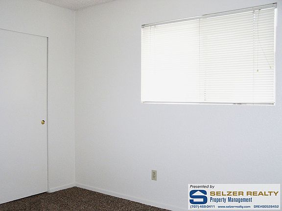 4th image of 335 Leslie St APT 5
