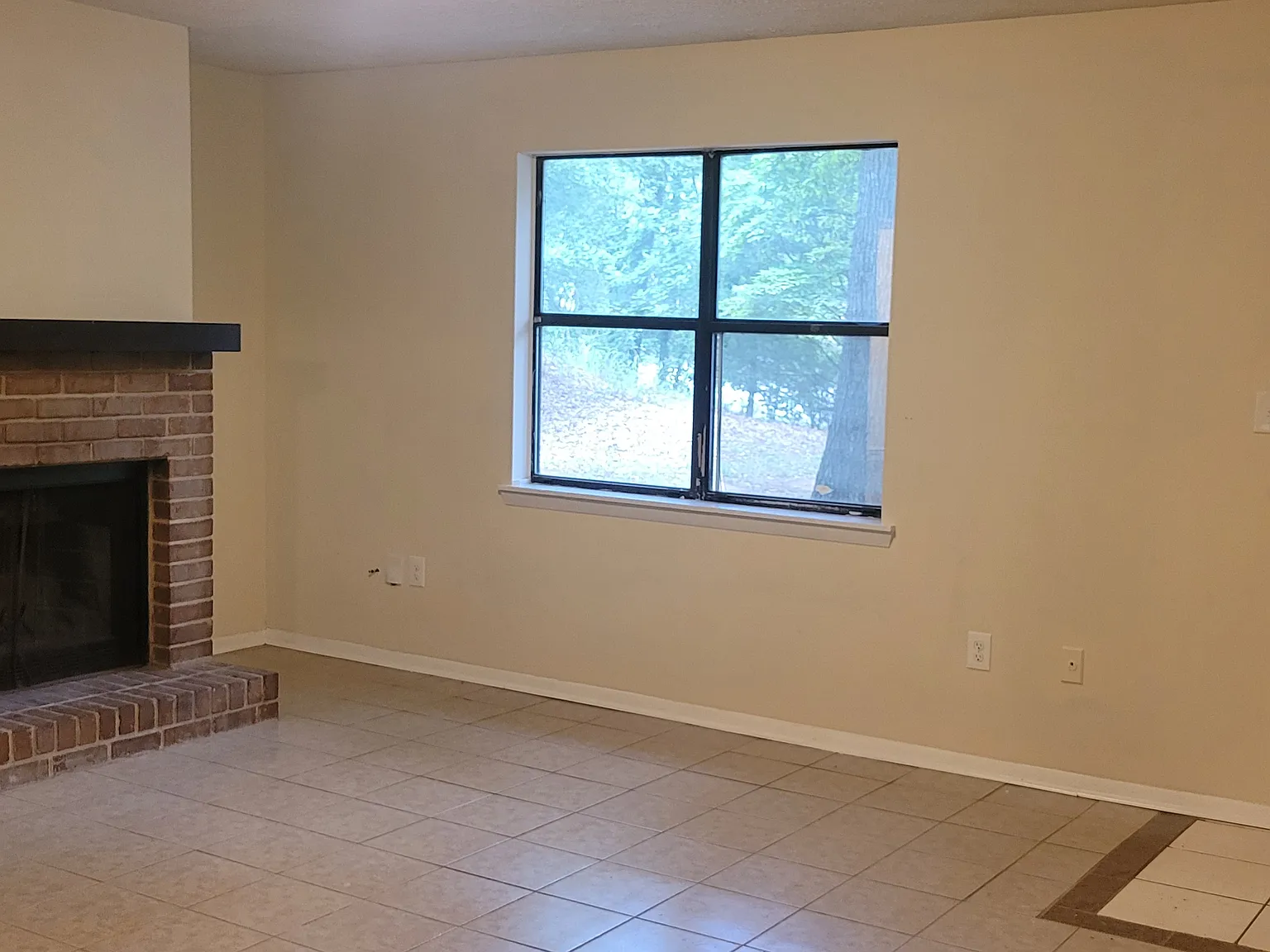 2 bed, 924 sqft, $1,250 — Photo 4